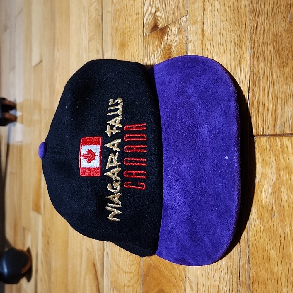 Vintage Niagara Falls Caps